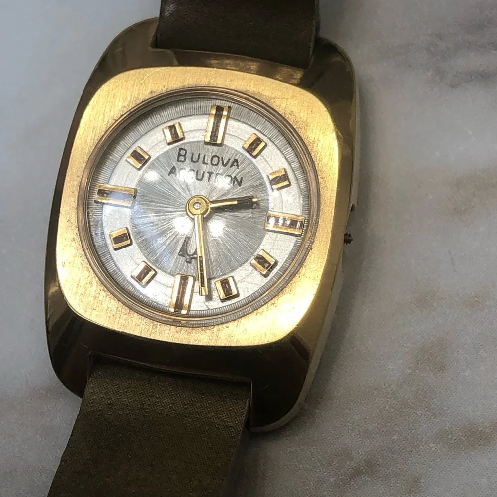 Vintage Bulova Silver face Gold Plated Watch CA1974*NOT TESTED** SEE DESCRIPTION